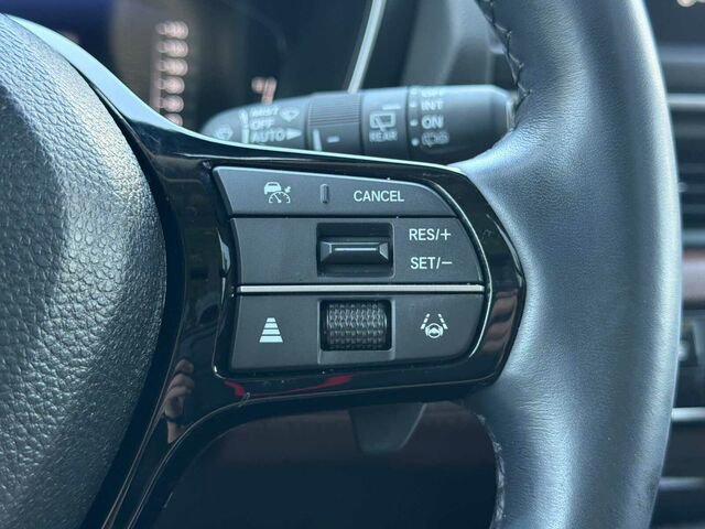 Used 2025 Honda Pilot Elite image 30