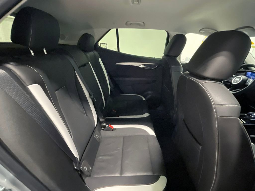 Used 2025 Buick Envision Sport Touring image 22