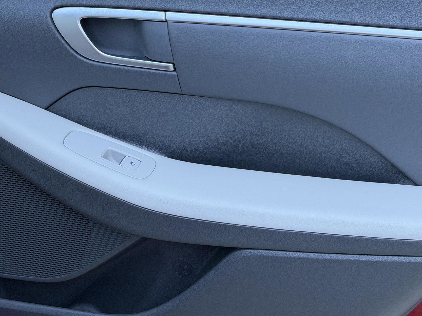 Certified 2024 Hyundai Sonata SEL w/ Convenience Package image 28