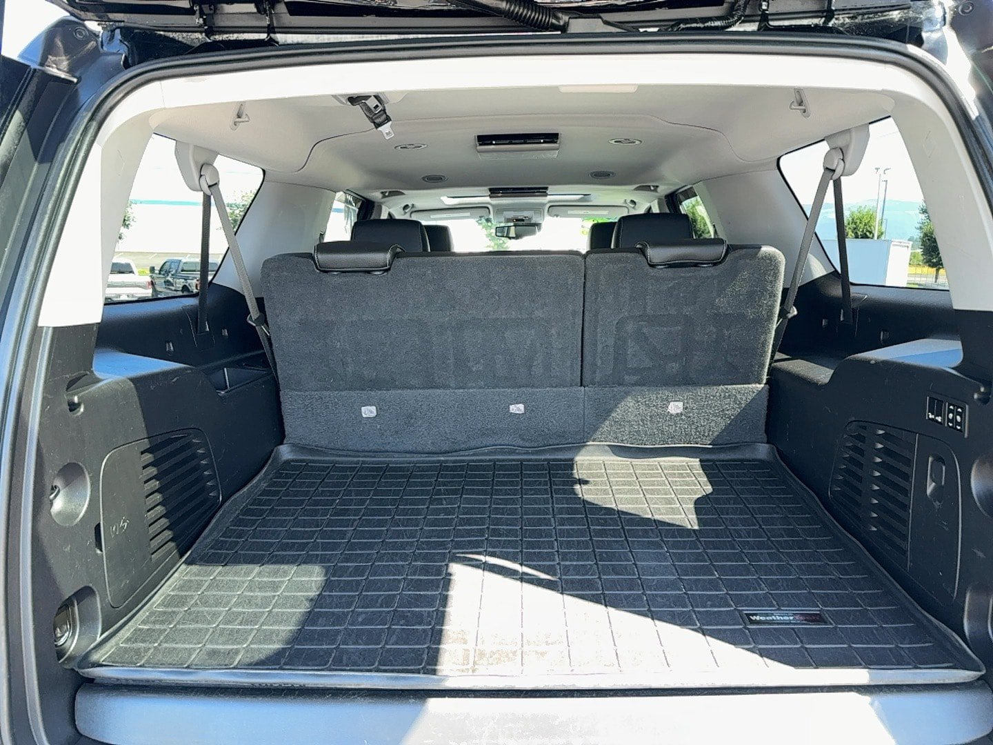 Used 2018 GMC Yukon XL SLT AWD/4WD image 10