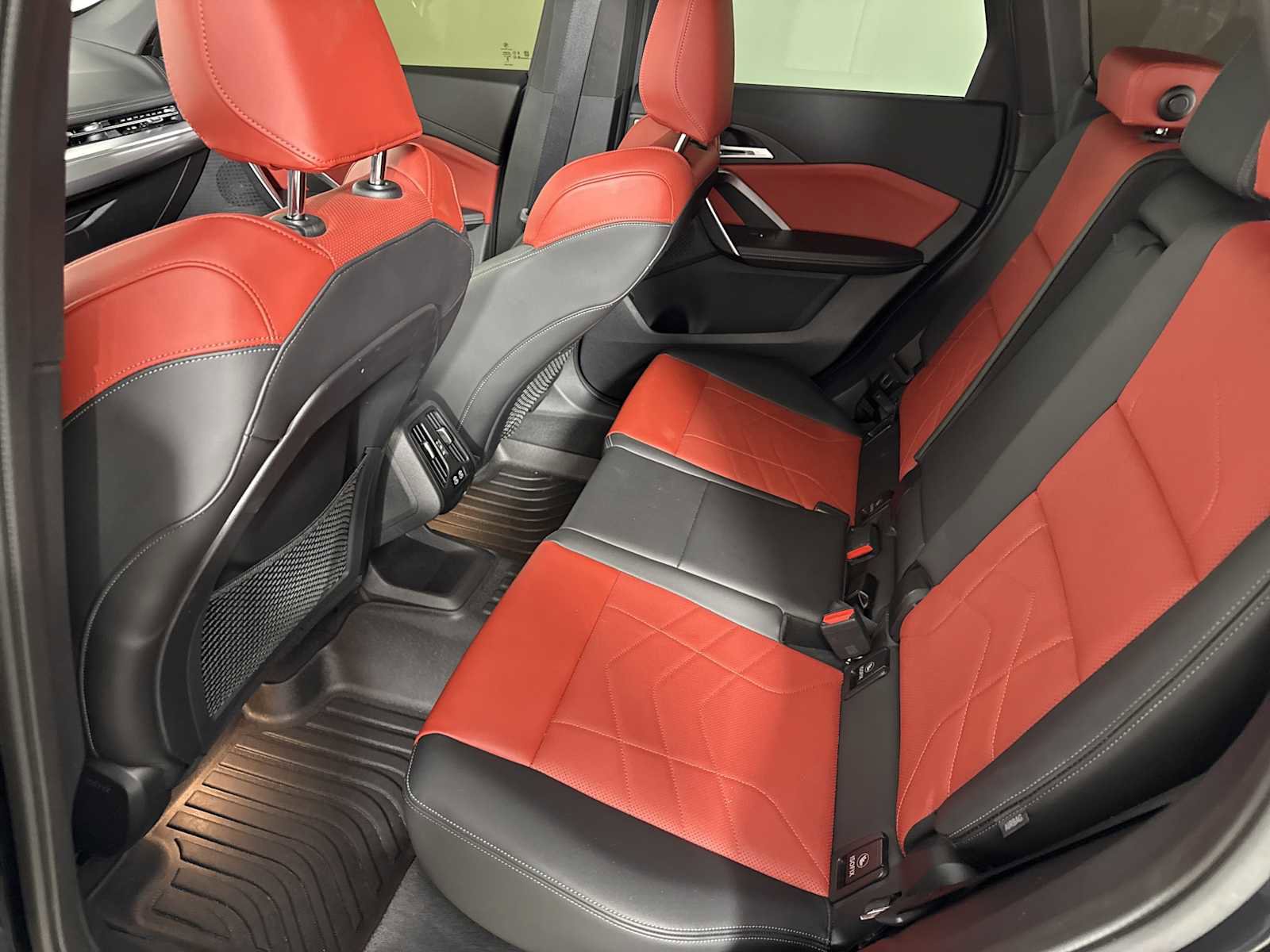 Used 2024 BMW X1 M35i w/ Premium Package image 22