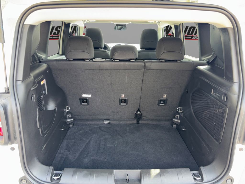 Used 2023 Jeep Renegade Latitude w/ Sun/Sound Group image 11