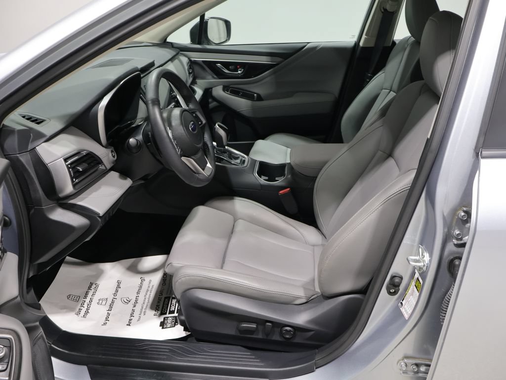 Used 2025 Subaru Legacy Limited AWD/4WD image 9