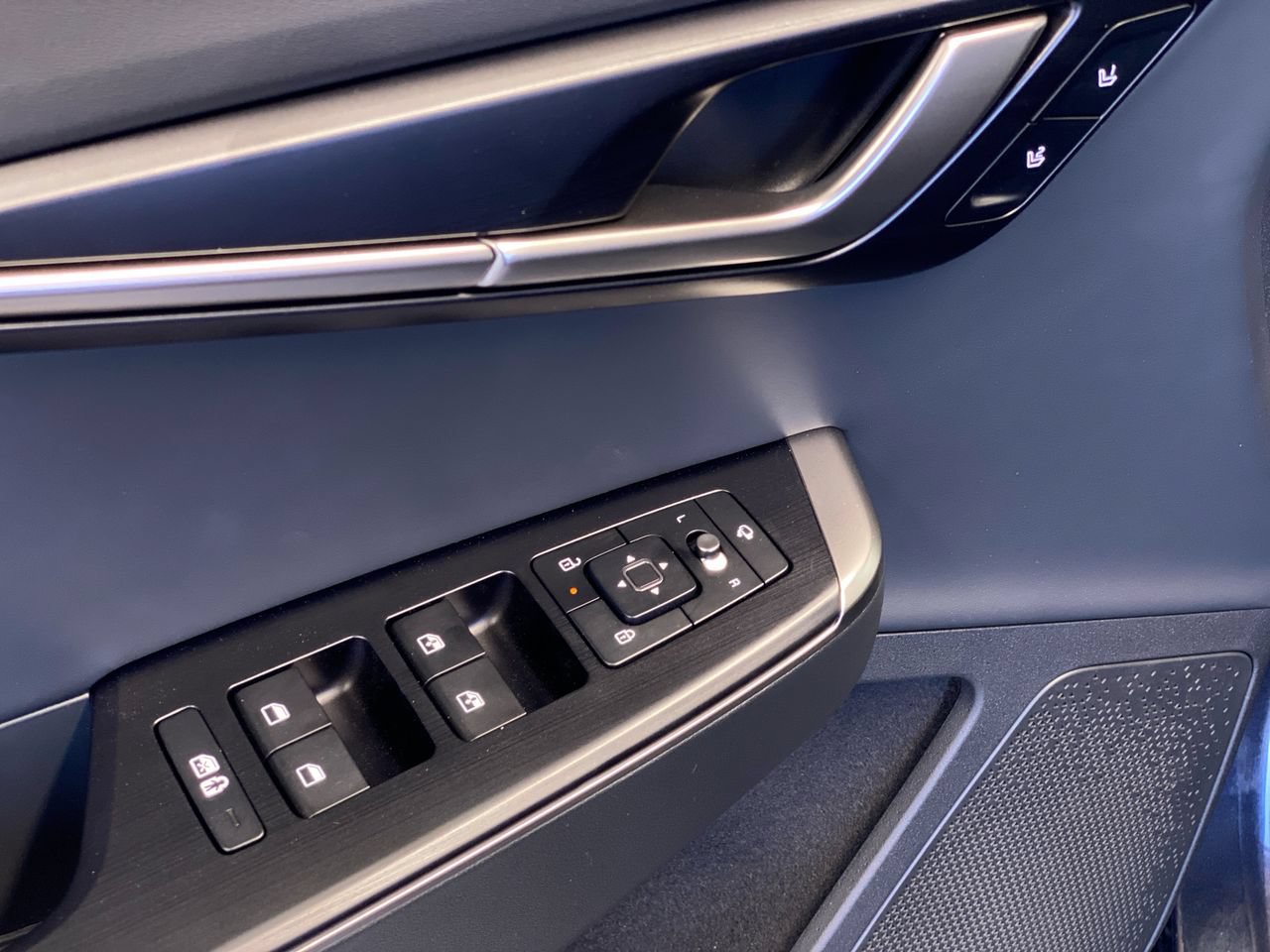New 2026 Kia EV6 Wind RWD image 18