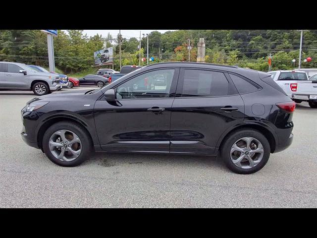 Certified 2024 Ford Escape ST-Line w/ Tech Pack #1 AWD/4WD image 34