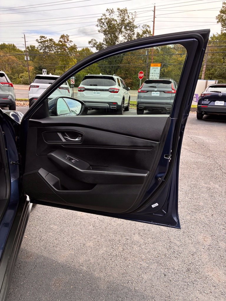 Used 2024 Honda Accord EX image 19