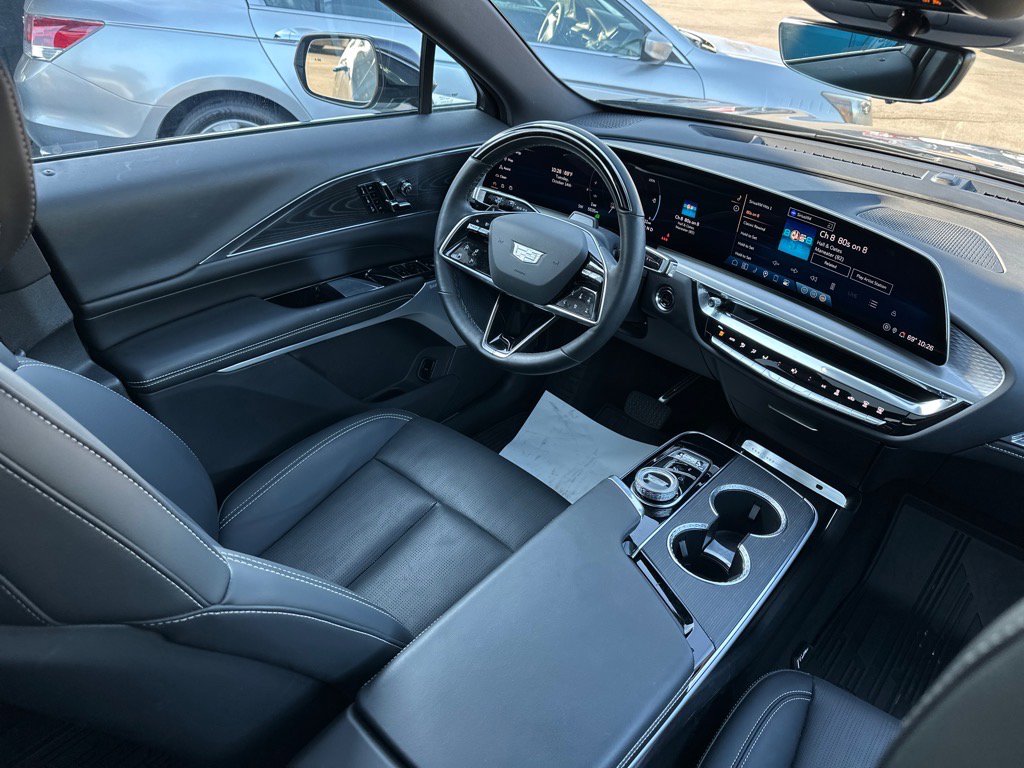 Used 2024 Cadillac Lyriq Luxury image 41