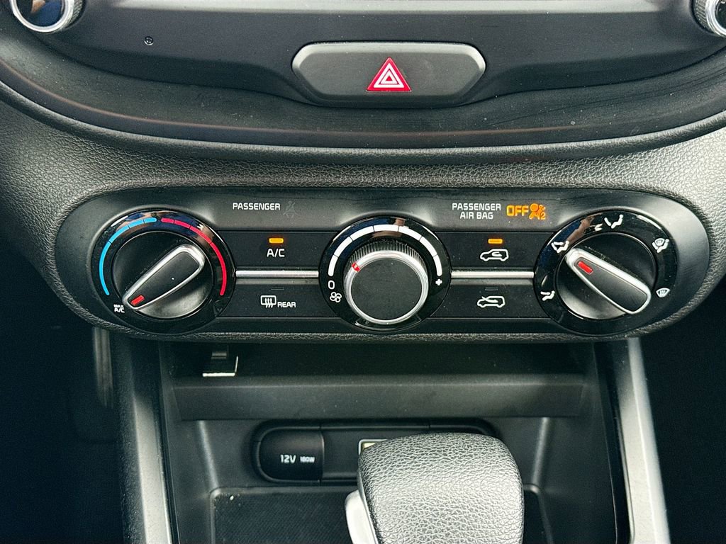 Used 2025 Kia Soul LX w/ LX Technology Package image 15