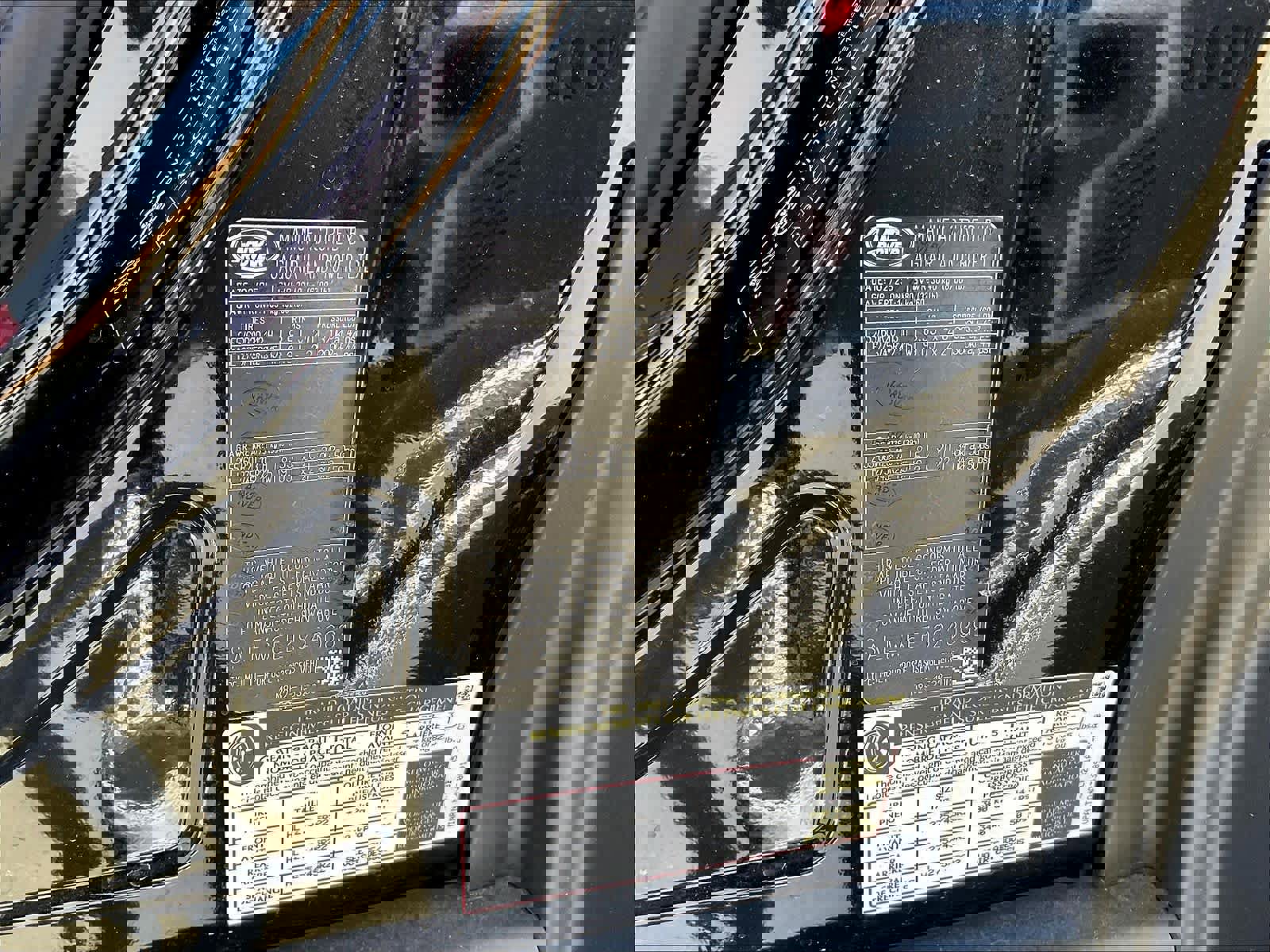 New 2025 Land Rover Defender 90 V8 image 36