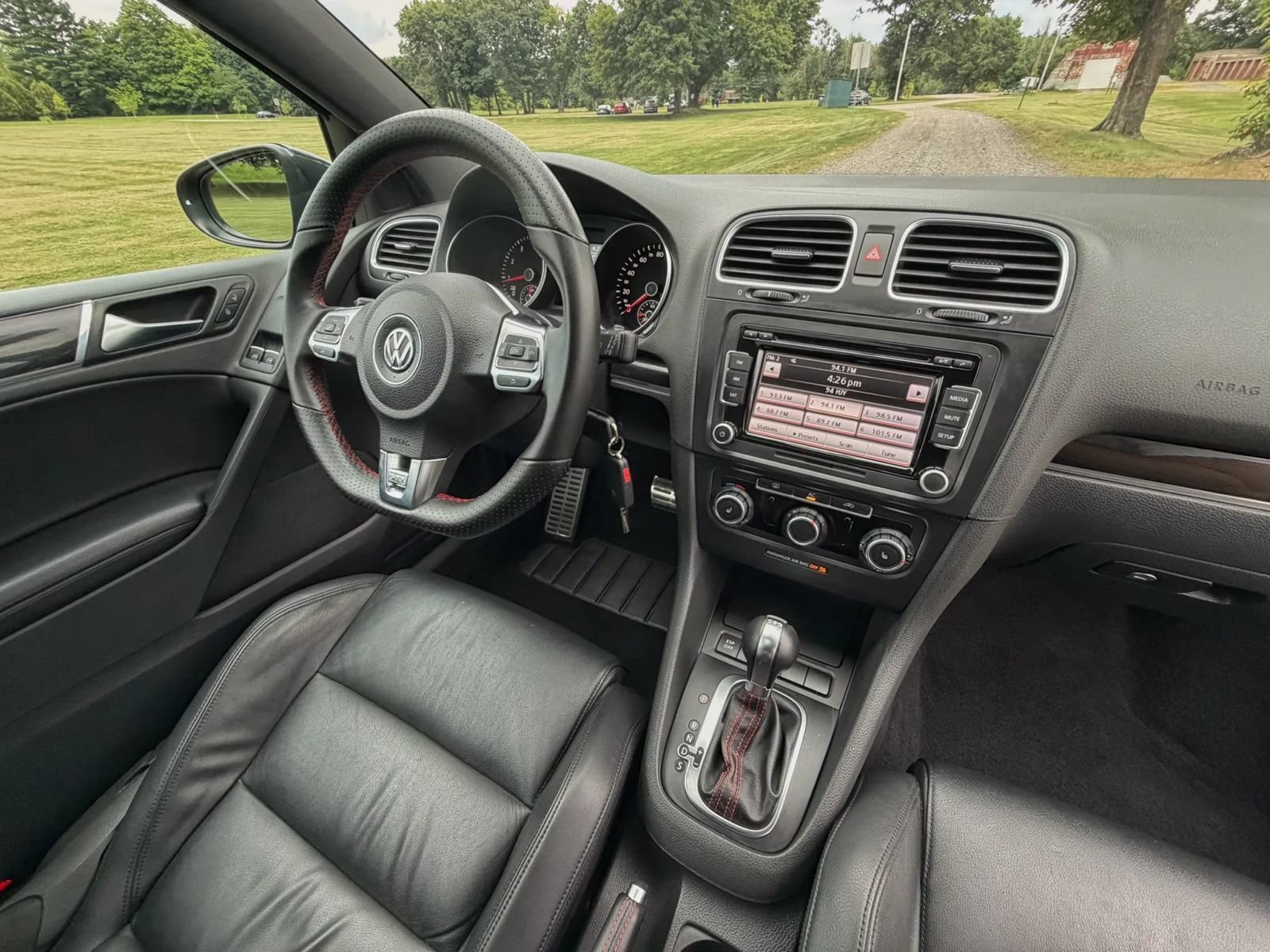 Used 2010 Volkswagen GTI 2-Door FWD image 99