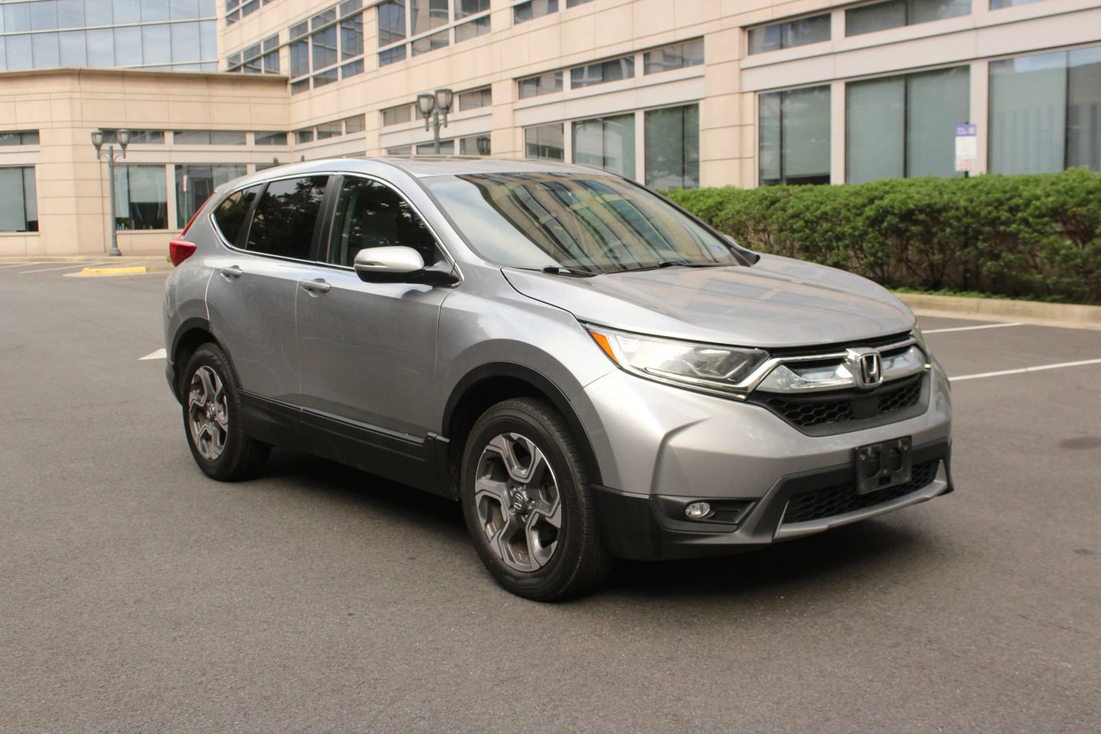 Used 2017 Honda CR-V EX image 1