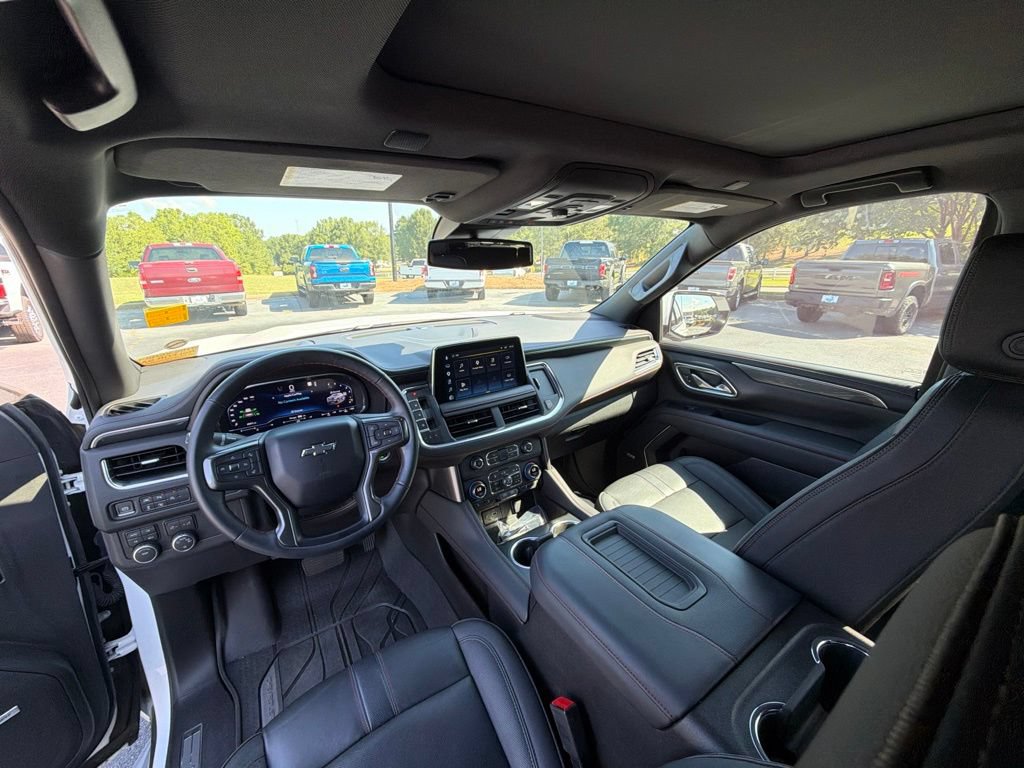 Used 2023 Chevrolet Tahoe RST w/ Luxury Package AWD/4WD image 10