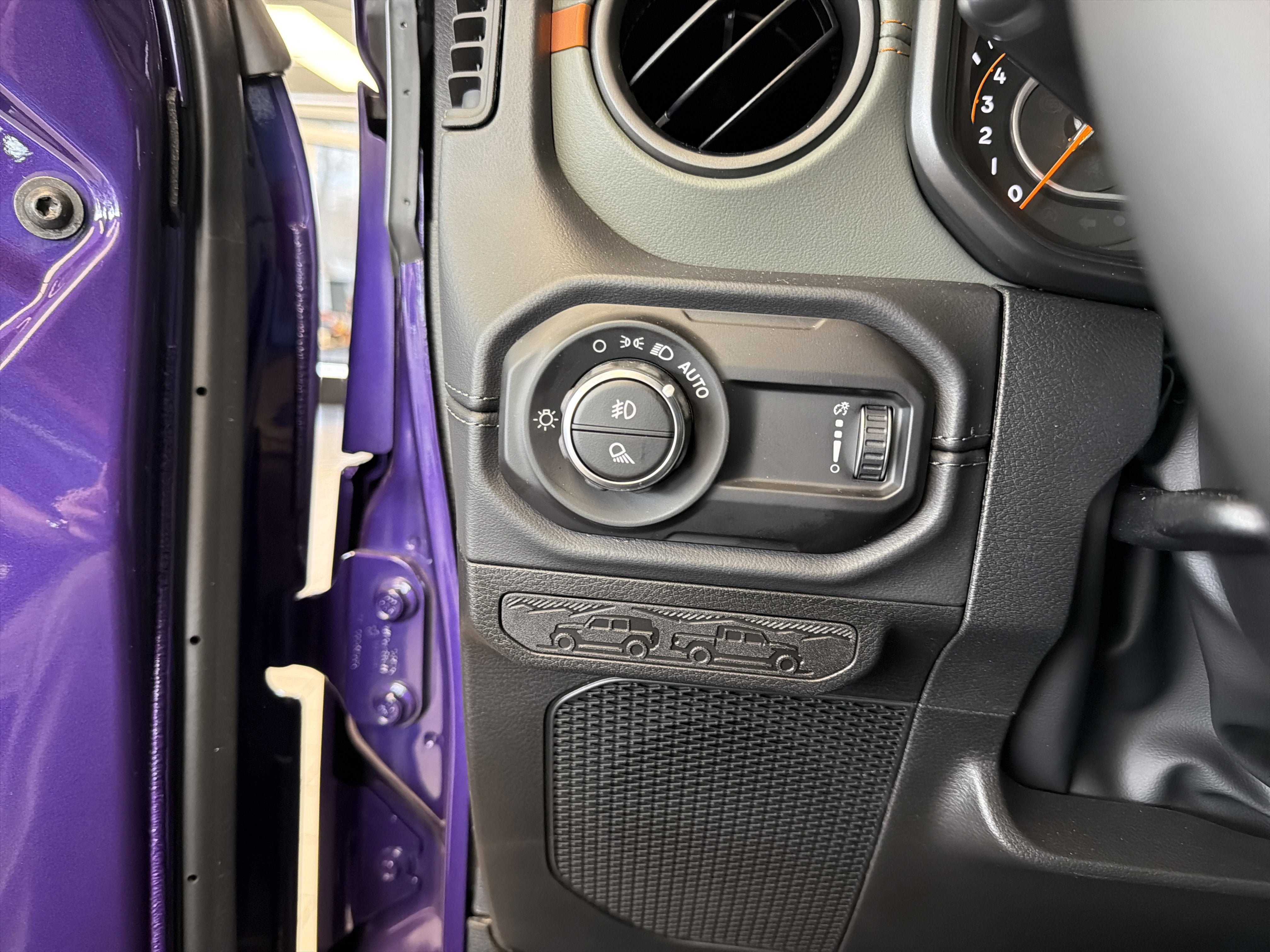 New 2026 Jeep Gladiator Mojave AWD/4WD image 18