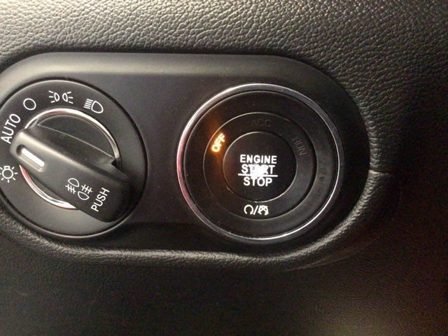 Used 2019 Maserati Levante AWD/4WD image 24