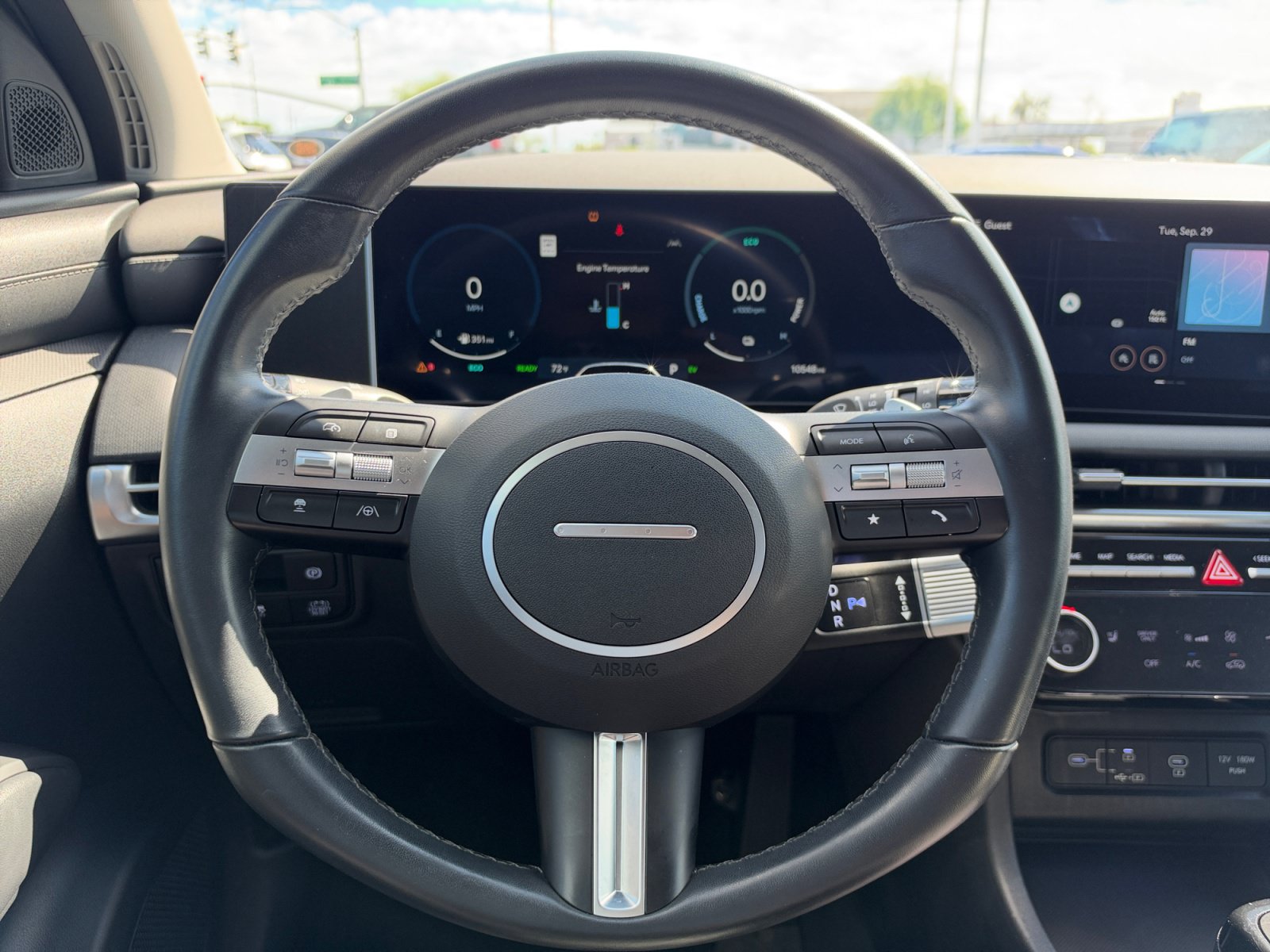 Certified 2025 Hyundai Tucson SEL AWD/4WD image 9