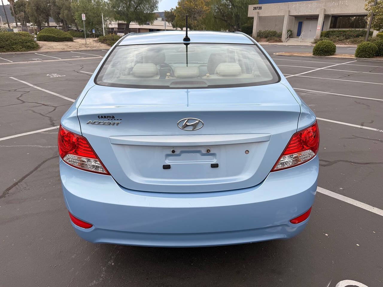 Used 2014 Hyundai Accent GLS FWD image 9