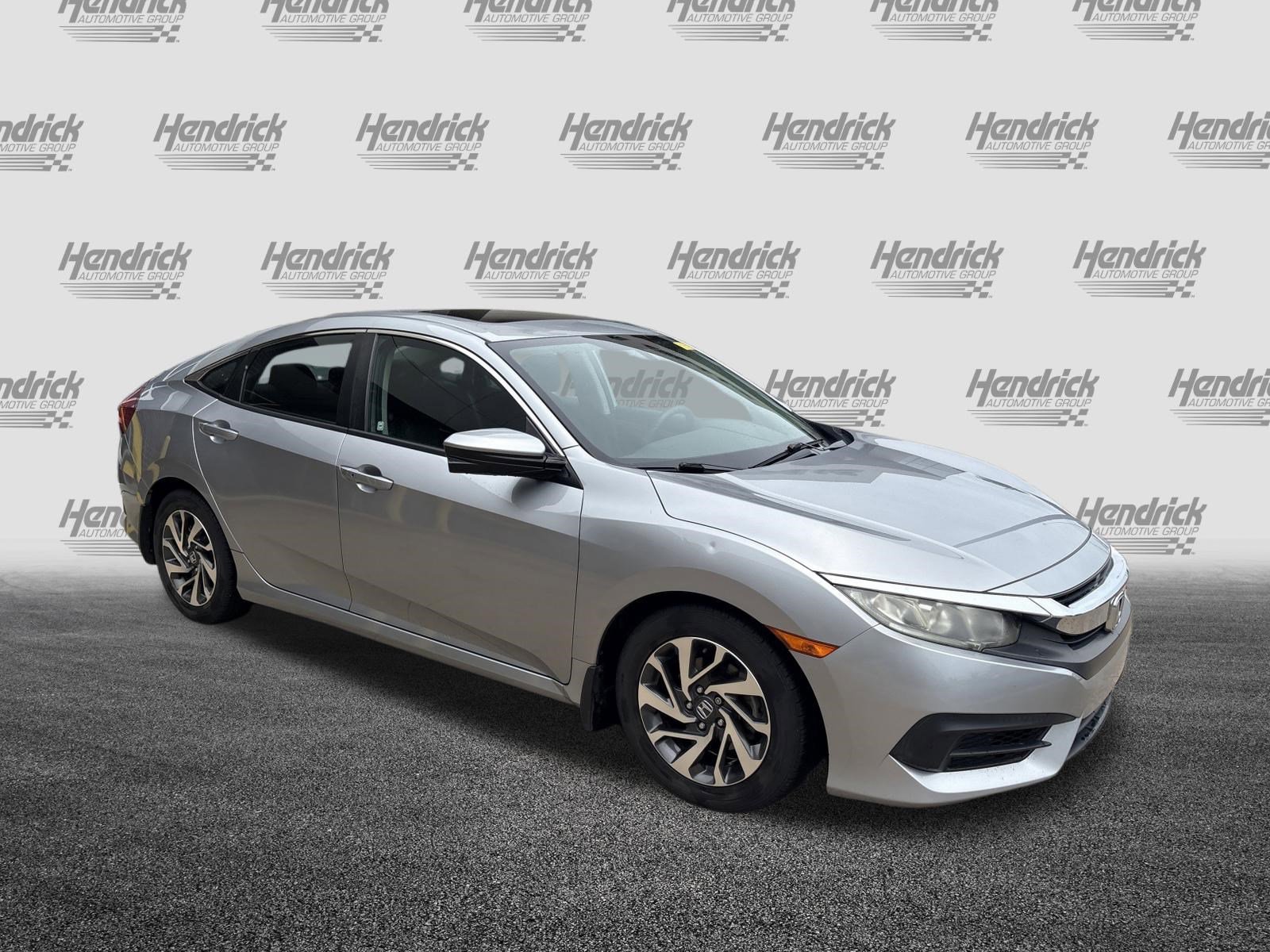 Used 2016 Honda Civic EX image 2