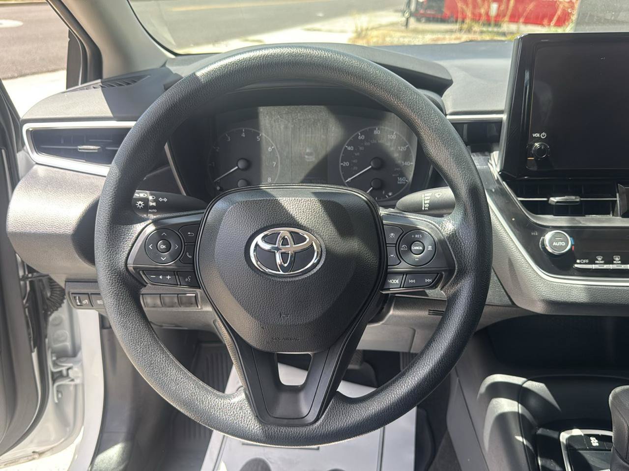 Used 2024 Toyota Corolla LE FWD image 13