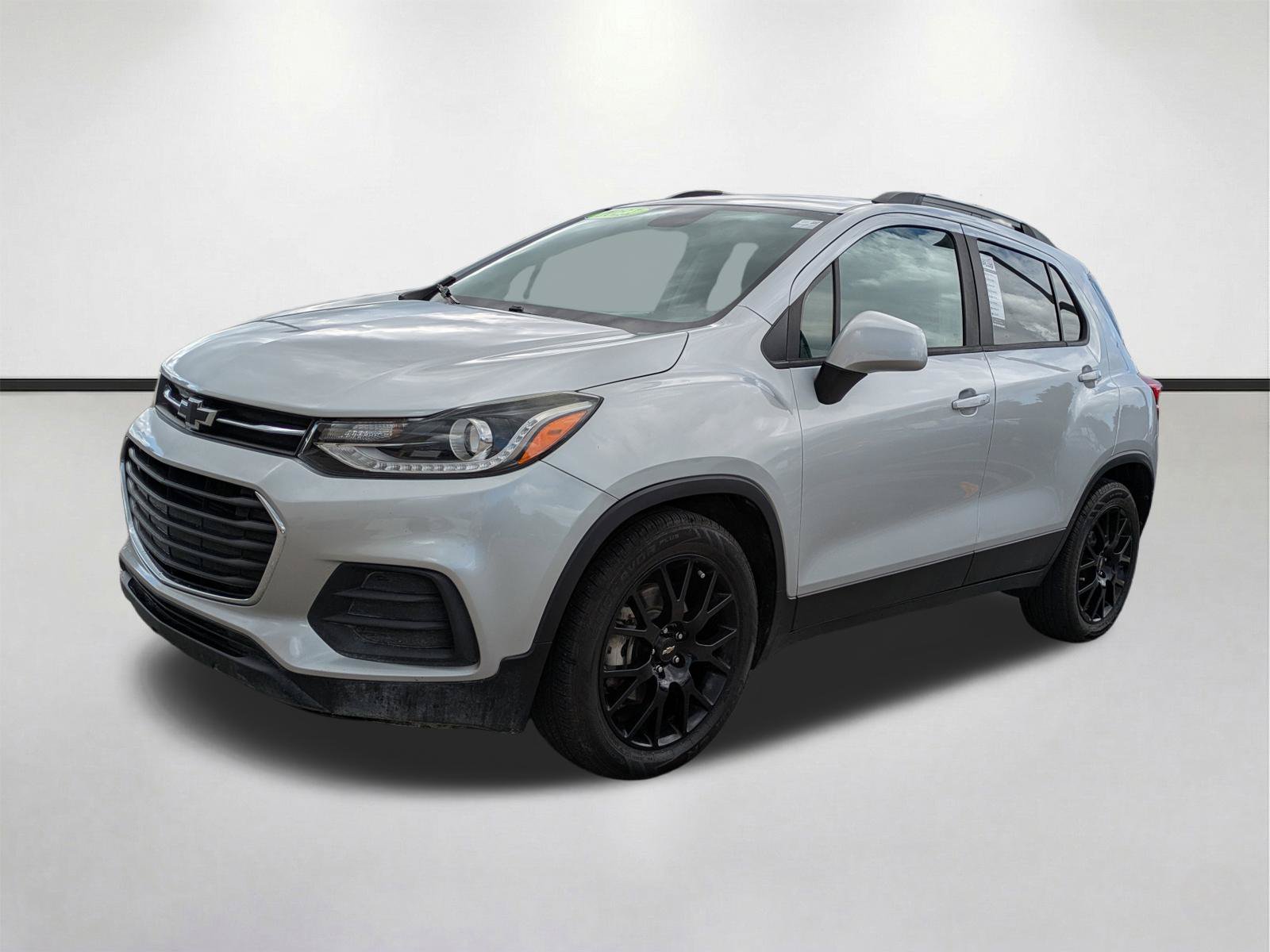 Used 2021 Chevrolet Trax LT w/ Sport Edition FWD image 9