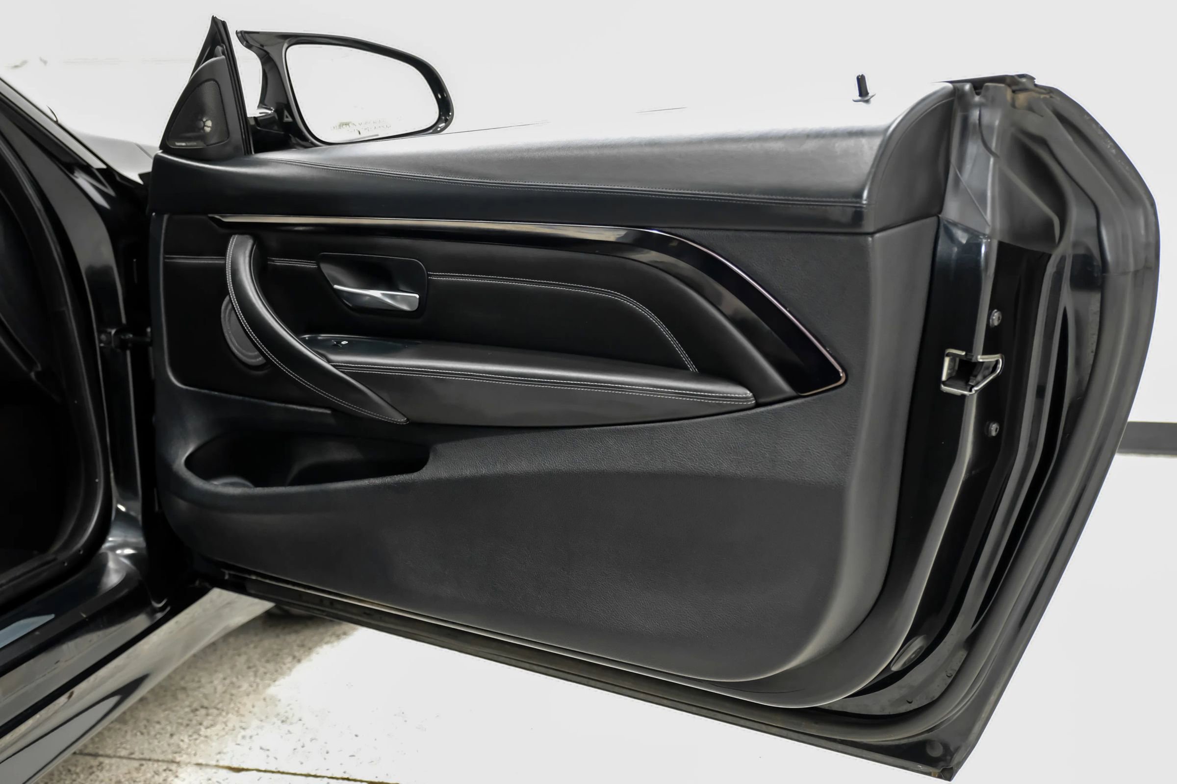 Used 2015 BMW M4 Coupe image 42