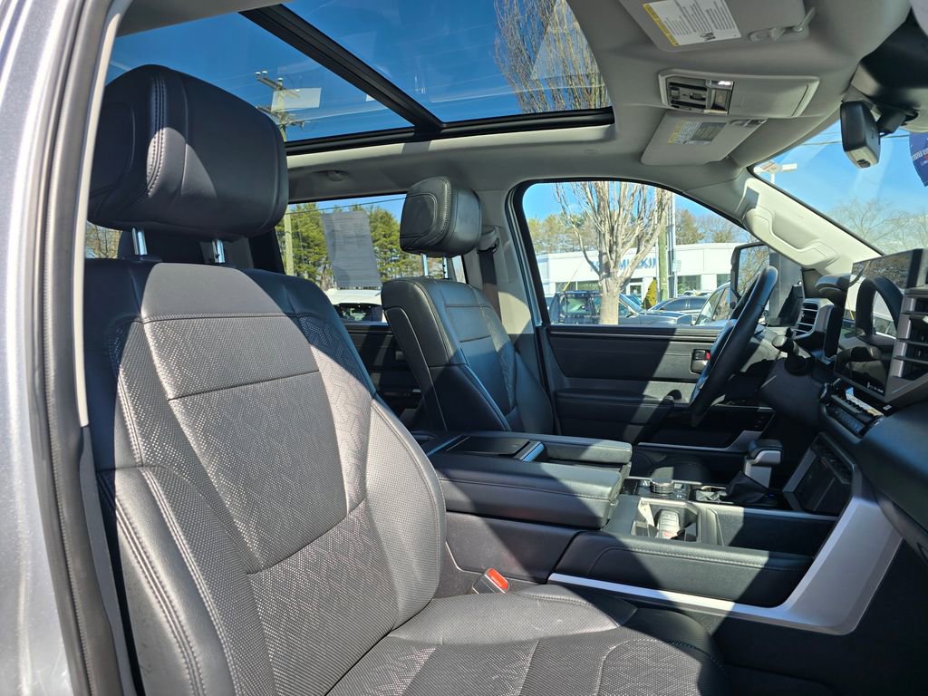 Used 2024 Toyota Tundra Limited AWD/4WD image 11