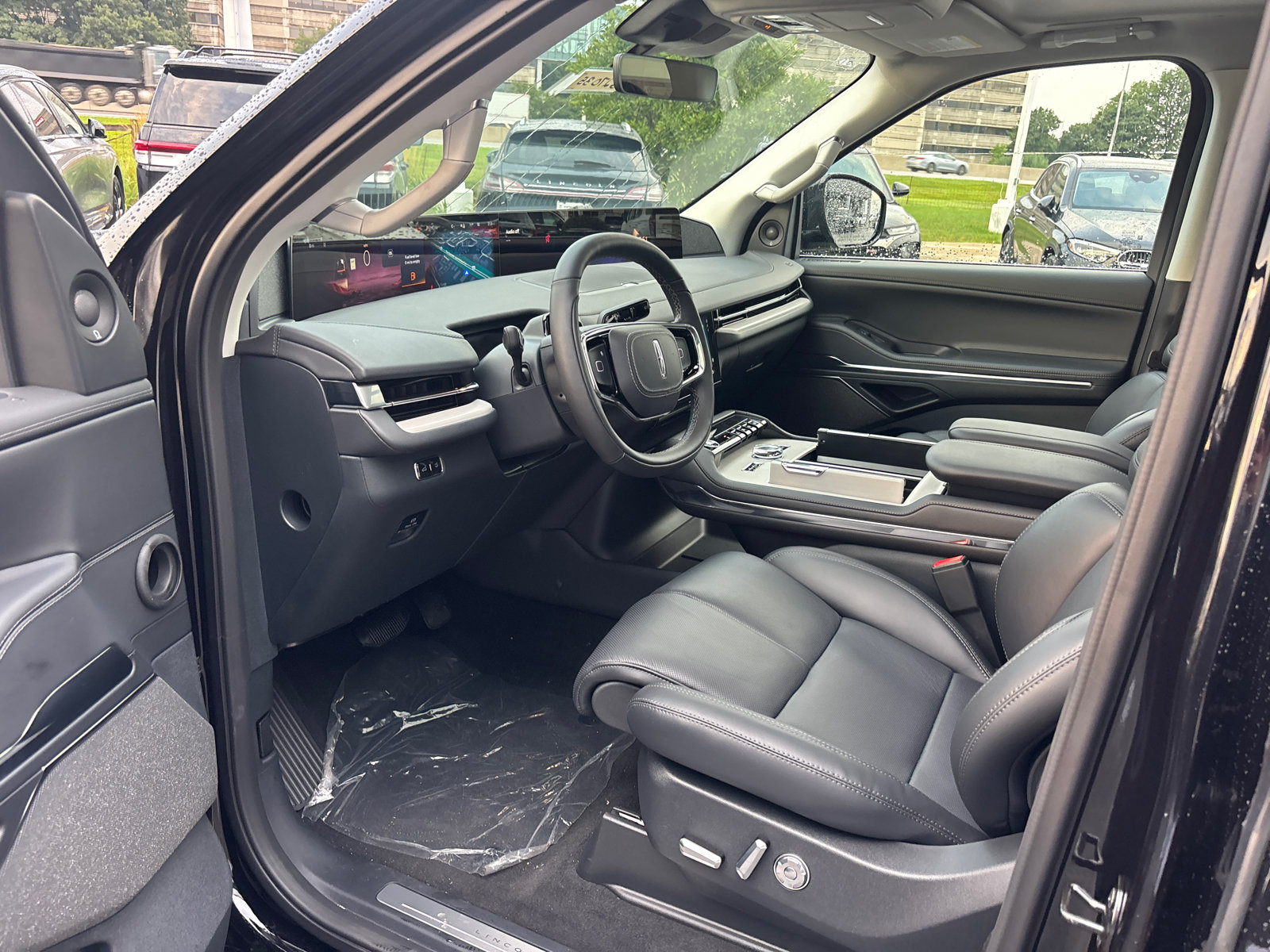 New 2027 Lincoln Navigator L Reserve AWD/4WD image 24