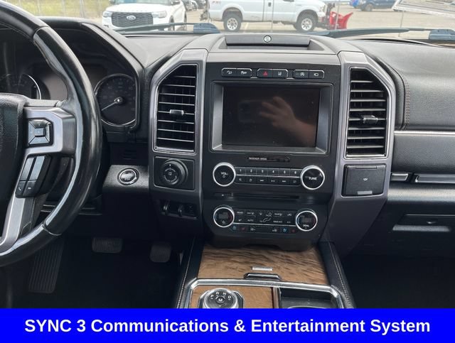 Used 2018 Ford Expedition Platinum AWD/4WD image 17