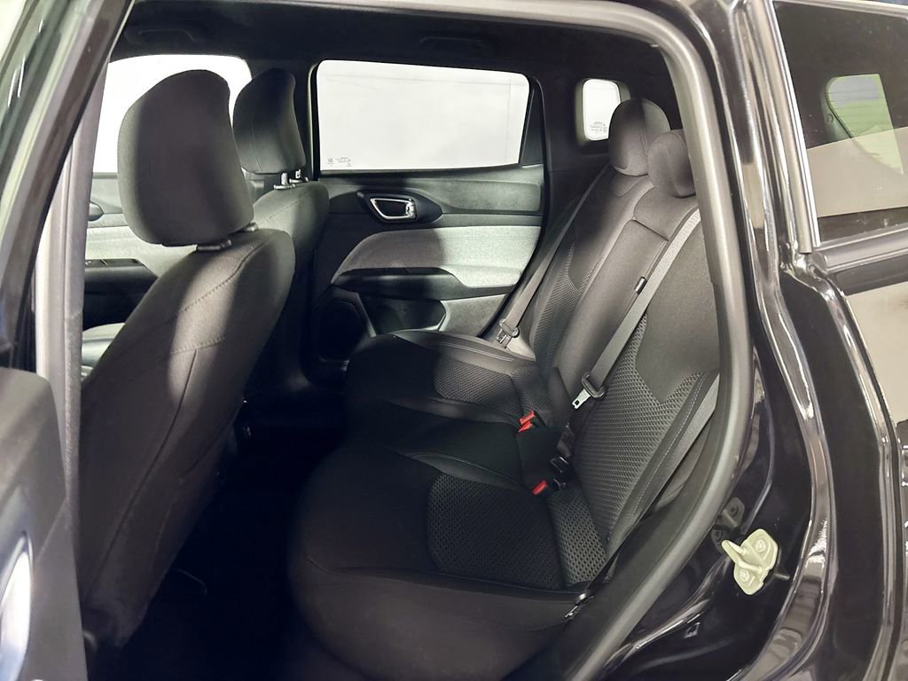 Used 2024 Jeep Compass Sport AWD/4WD image 19