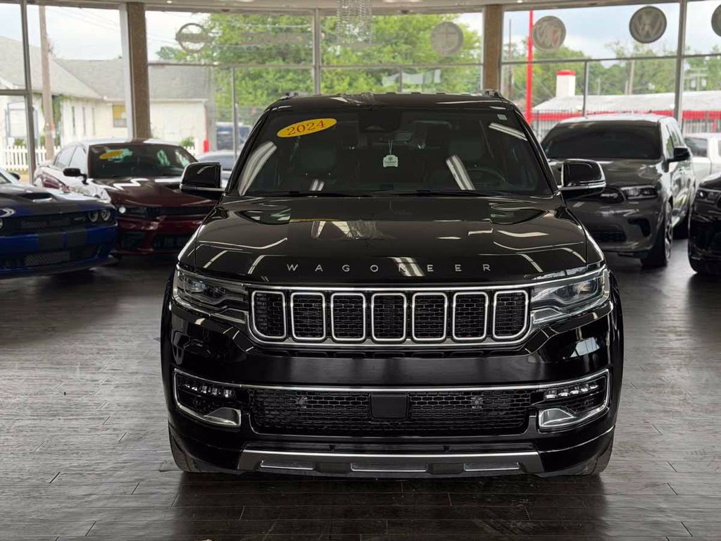 Used 2024 Jeep Wagoneer Series III AWD/4WD image 15