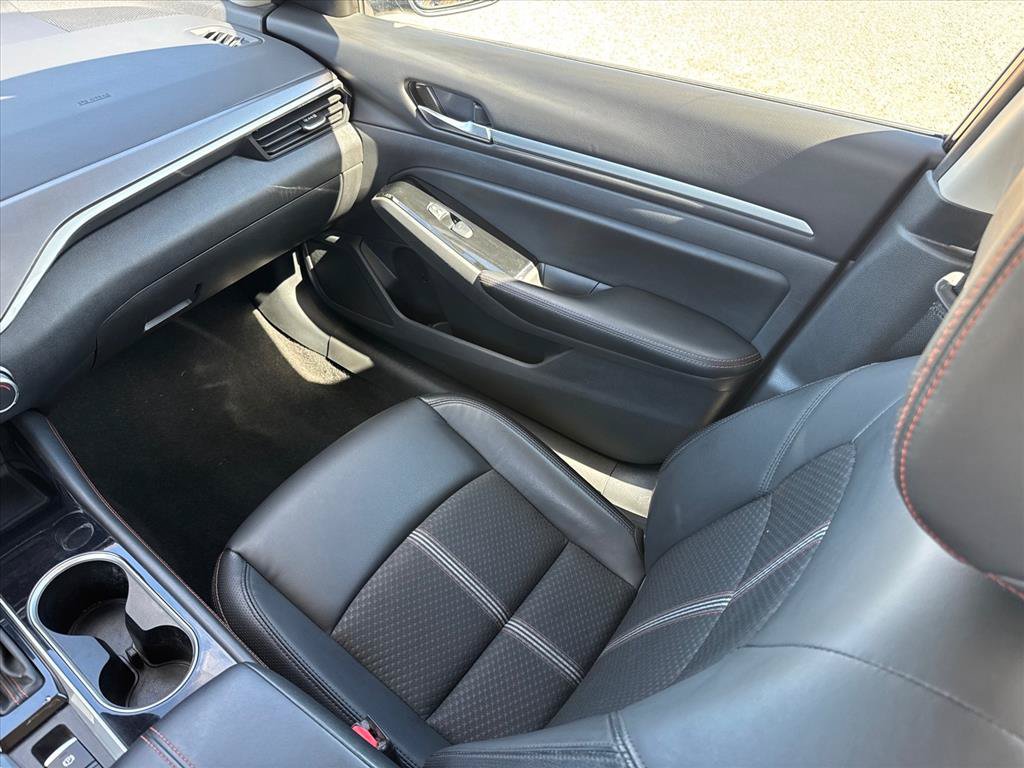 Used 2024 Nissan Altima 2.5 SR AWD/4WD image 20