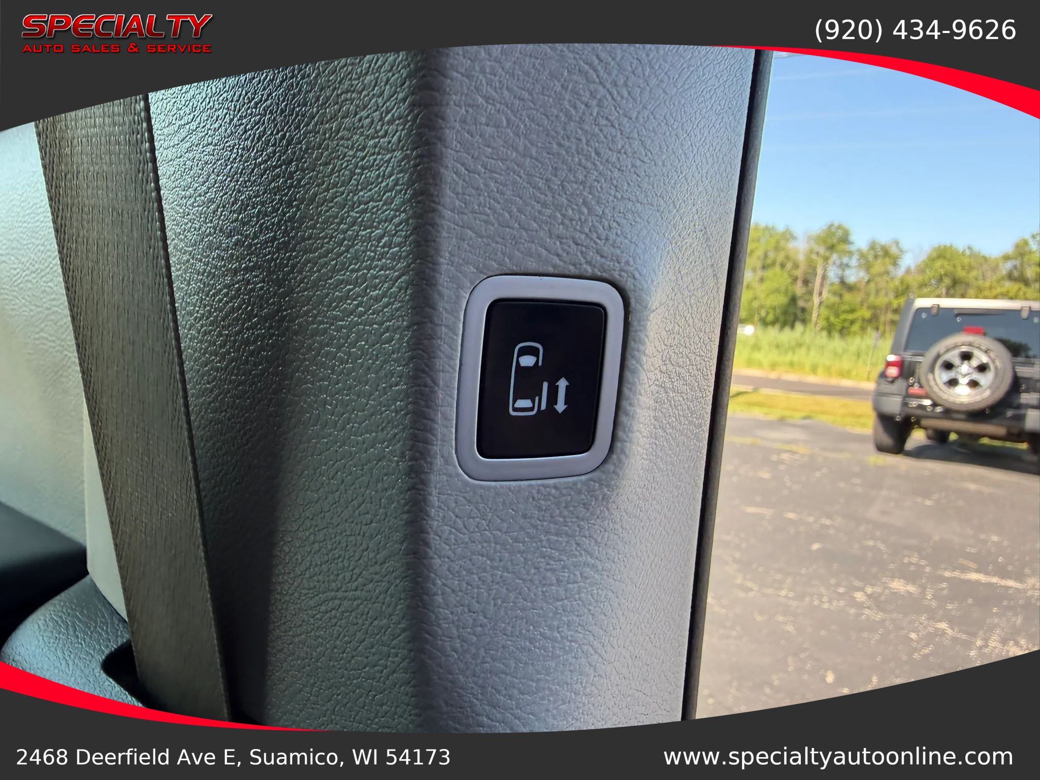 Used 2018 Chrysler Pacifica Limited FWD image 28