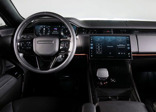 Used 2025 Land Rover Range Rover Sport Dynamic SE image 11