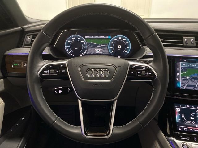 Used 2024 Audi Q8 e-tron Prestige w/ Prestige Package image 13