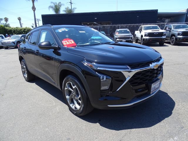 Certified 2024 Chevrolet Trax LT w/ Driver Confidence Package FWD image 5