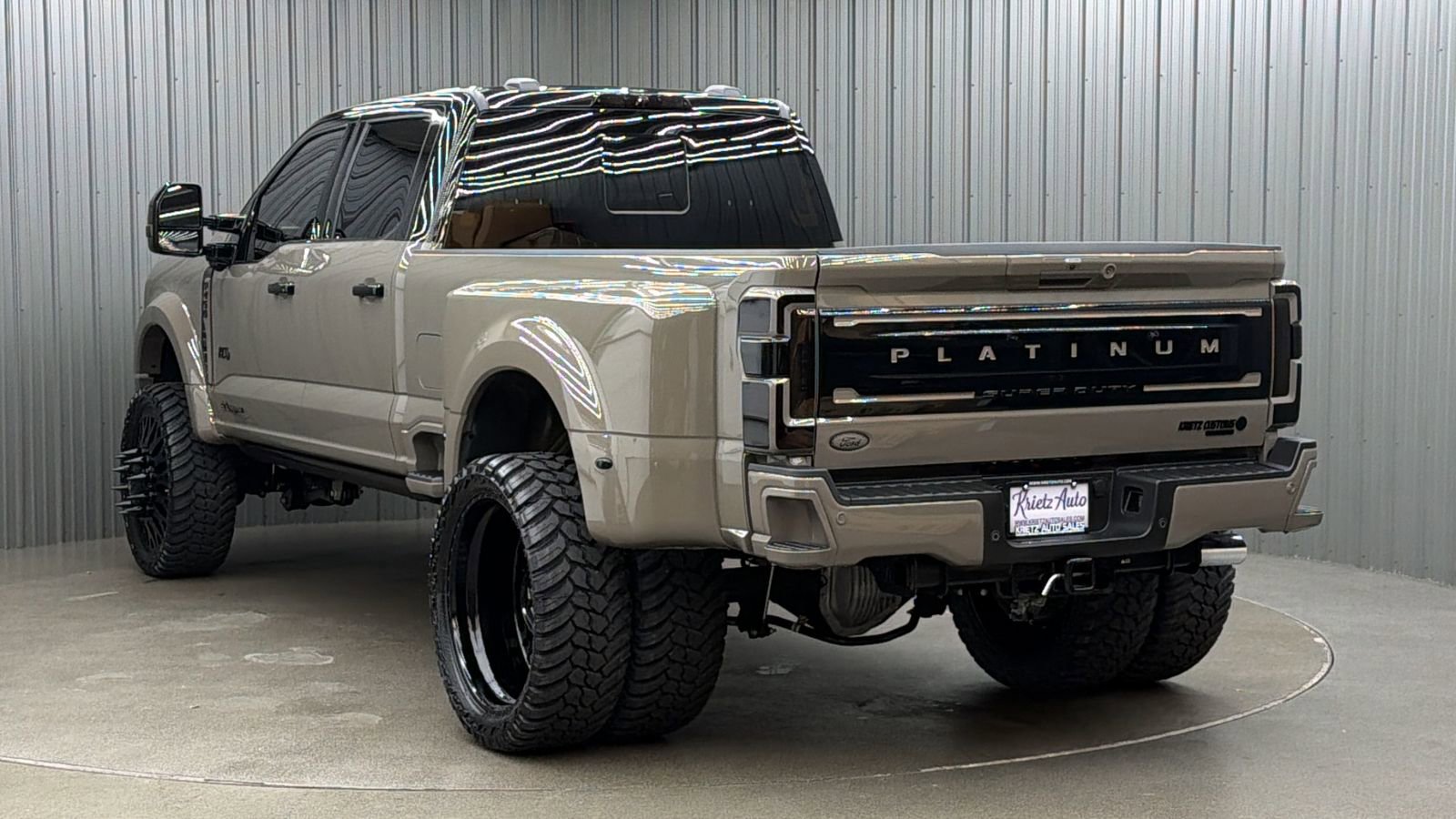 Used 2026 Ford F450 Platinum w/ Platinum Plus Package image 3