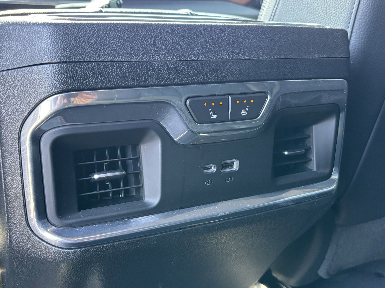 Used 2023 GMC Sierra 1500 Denali AWD/4WD image 24