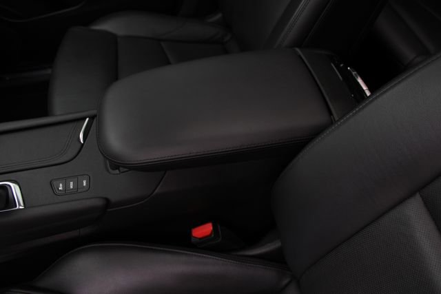 Used 2019 Cadillac XT5 Premium Luxury AWD/4WD image 21