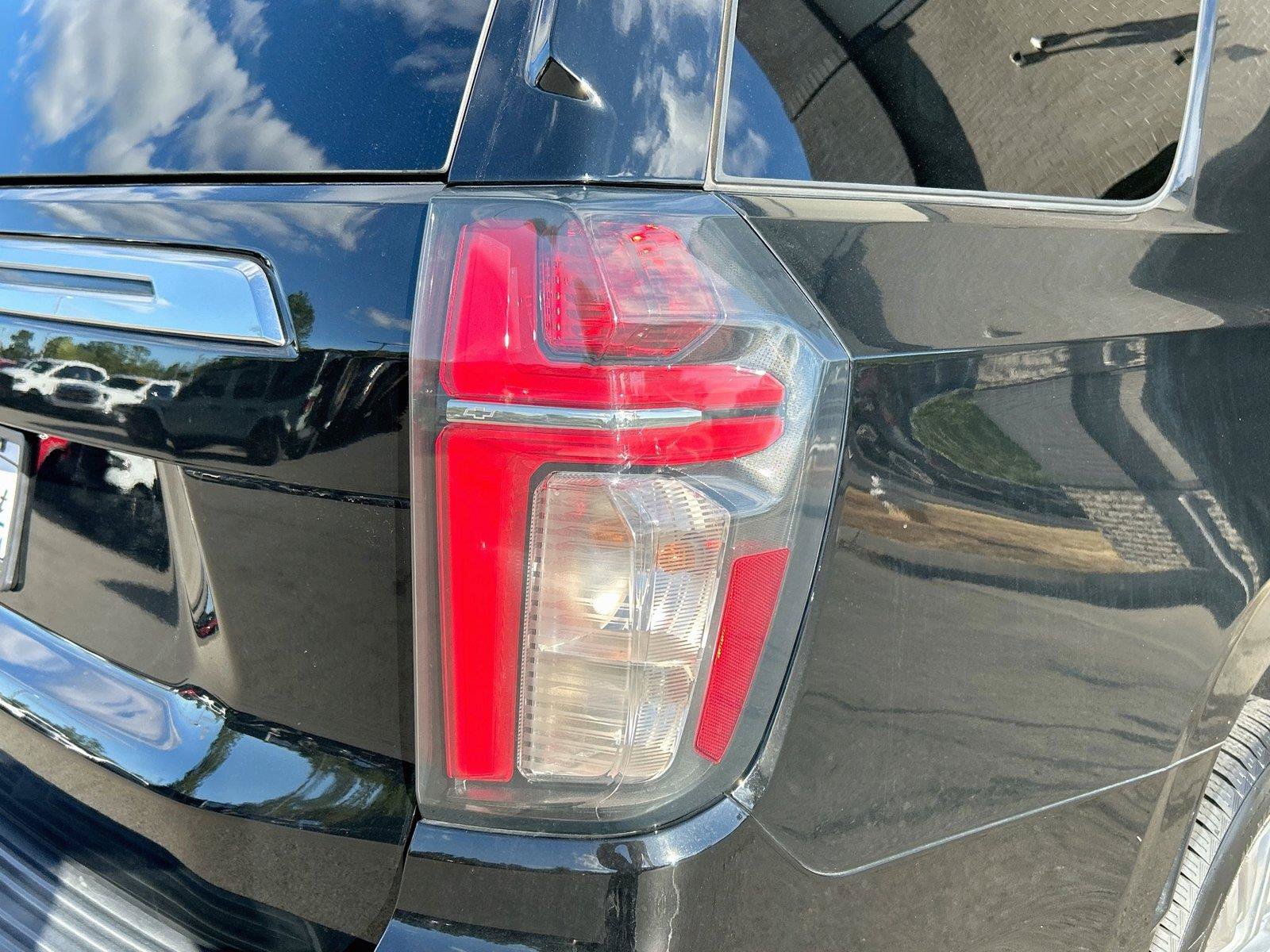 Used 2023 Chevrolet Tahoe High Country AWD/4WD image 12