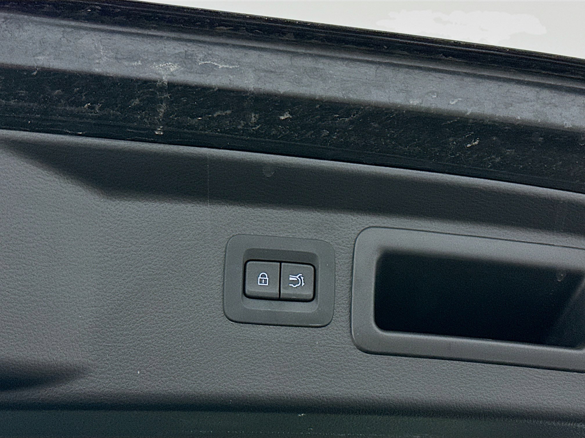 Used 2025 MAZDA CX-50 AWD 2.5 S w/ Premium Package image 32