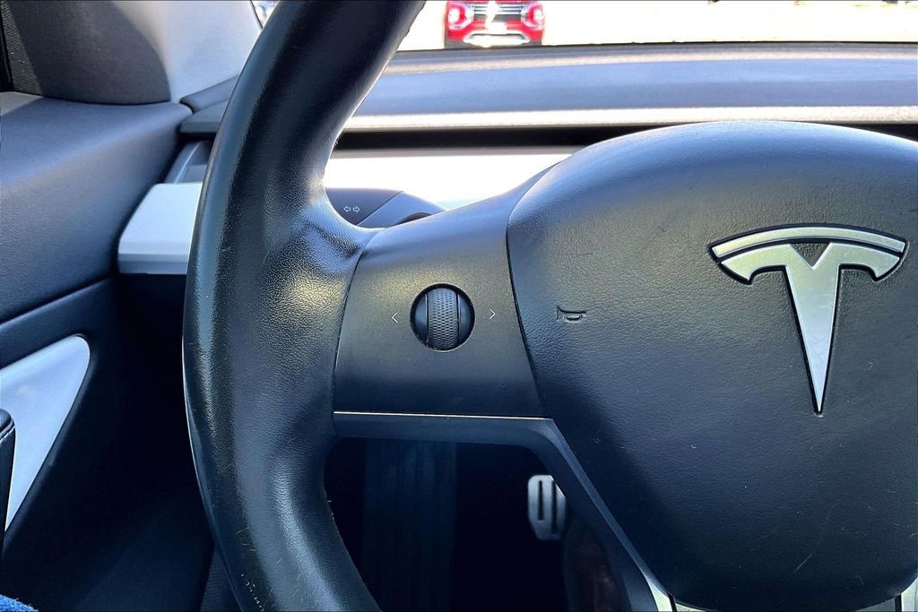 Used 2018 Tesla Model 3 Performance AWD/4WD image 18