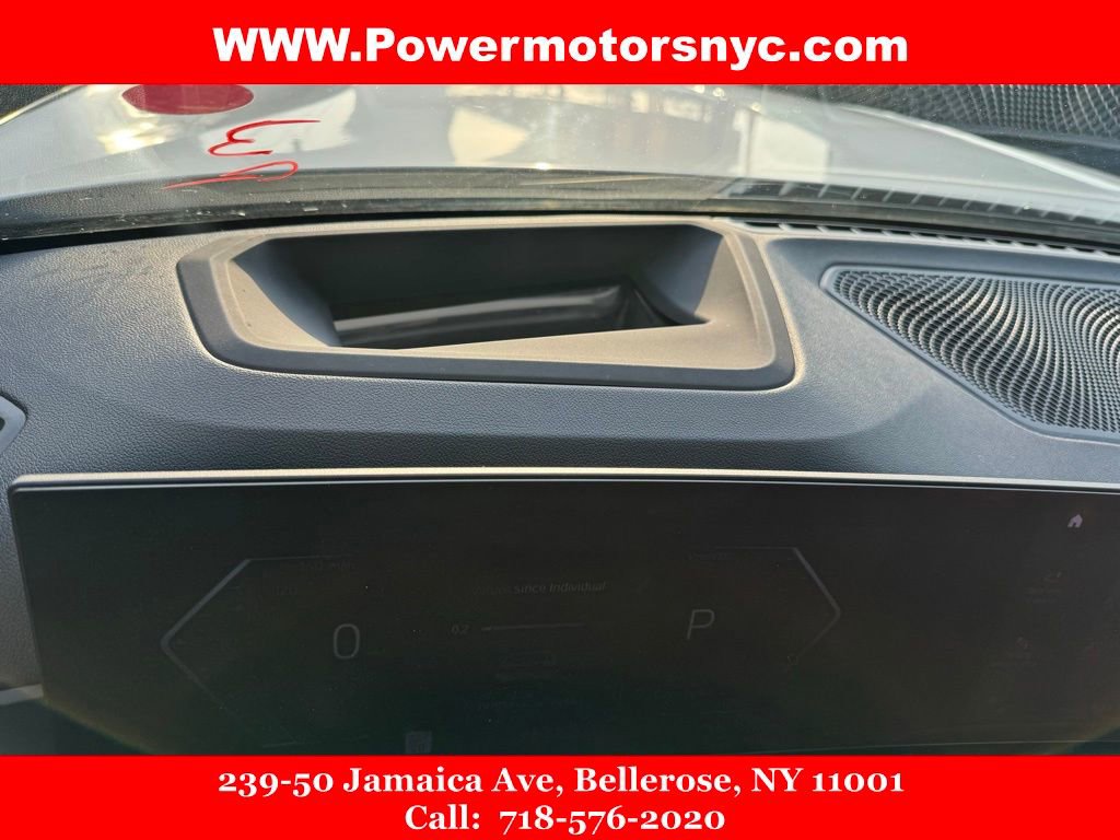 Used 2023 BMW 330i Sedan w/ M Sport Package RWD image 29