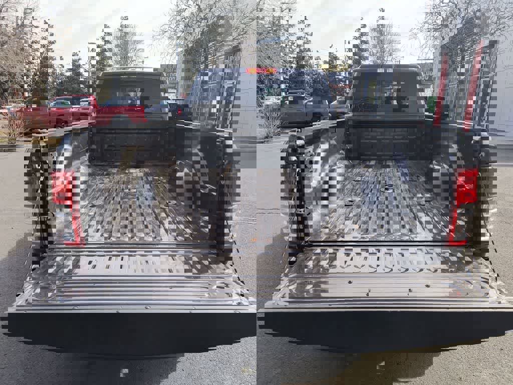 Used 2024 RAM 2500 Tradesman w/ Chrome Appearance Group image 22