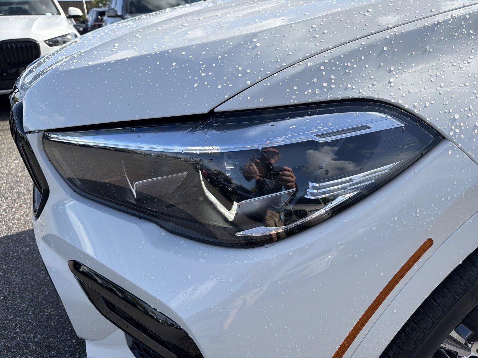 Used 2022 BMW X6 xDrive40i w/ M Sport Package AWD/4WD image 9
