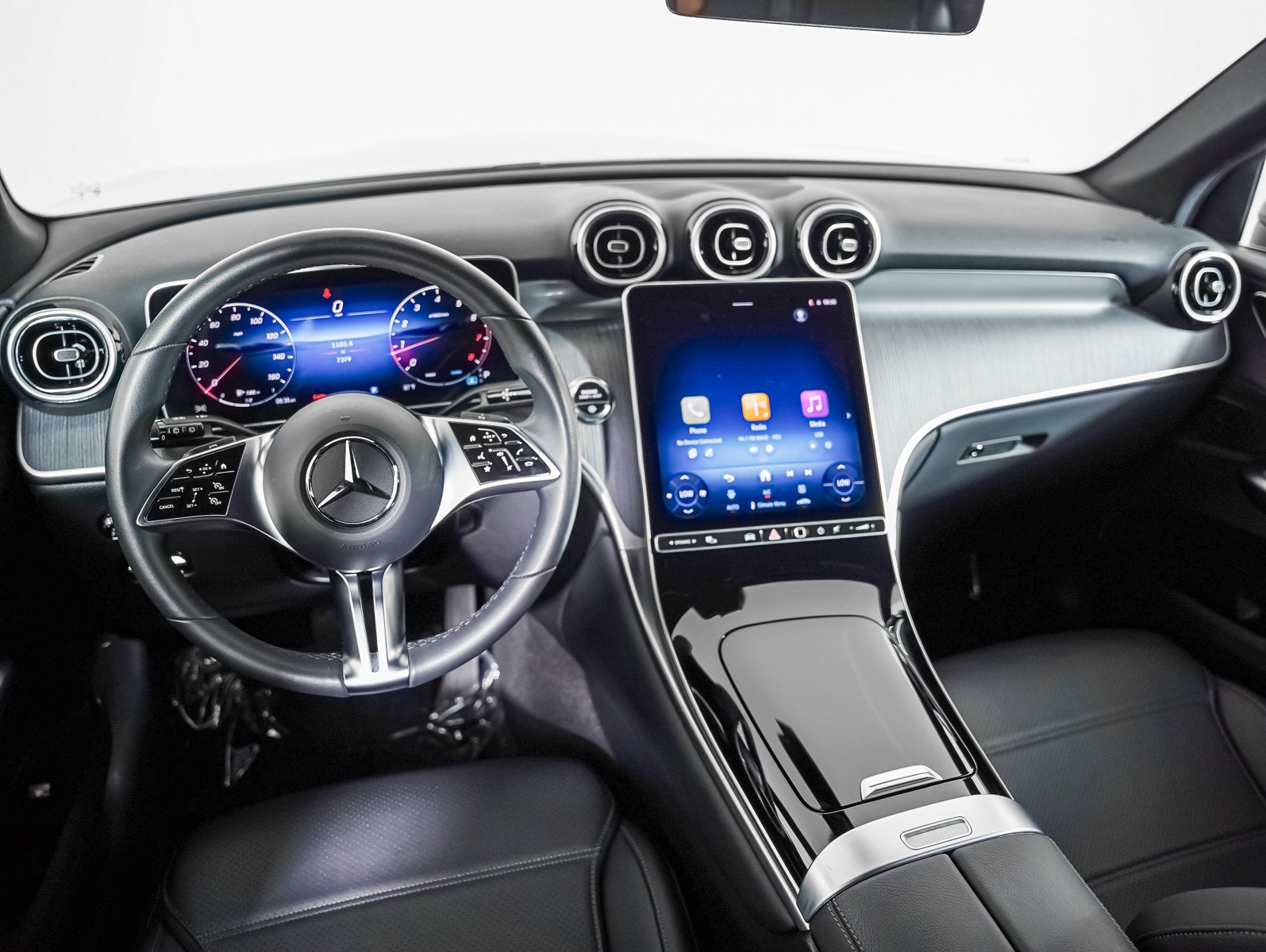 Certified 2026 Mercedes-Benz GLC 300 image 18