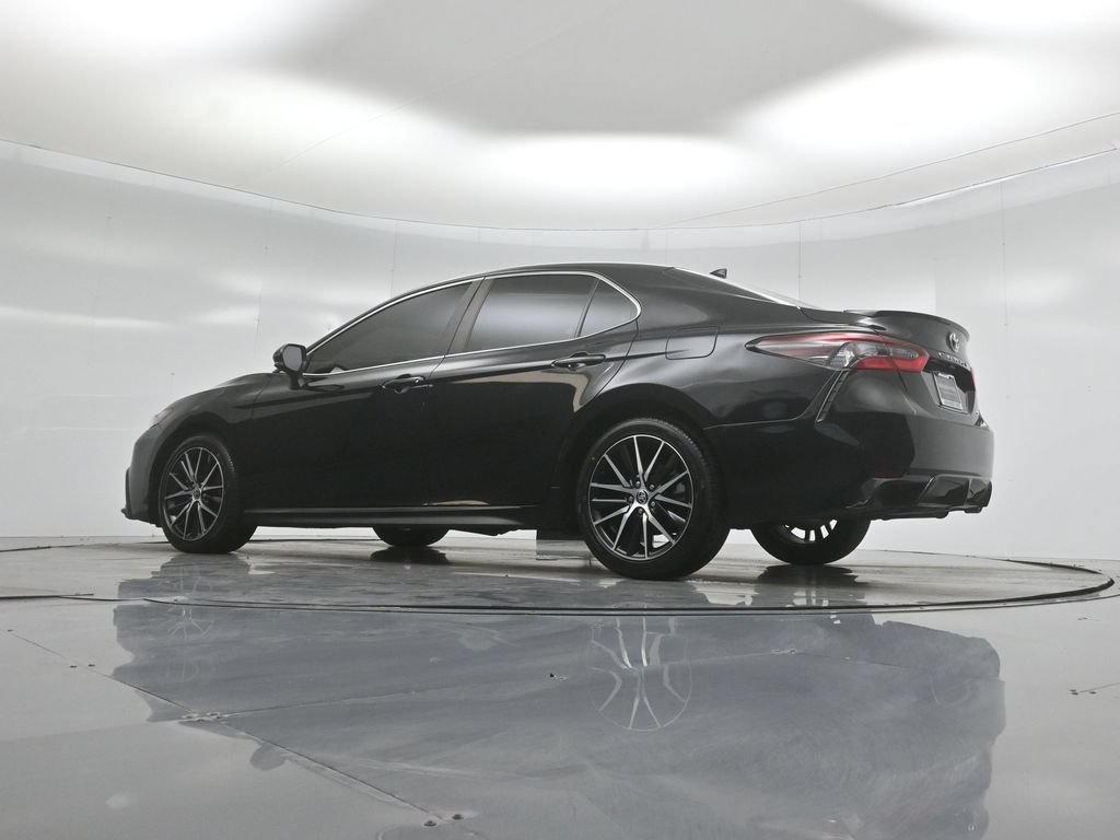 Used 2022 Toyota Camry SE FWD image 49