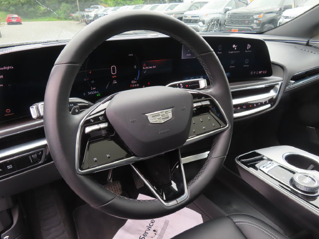 Certified 2024 Cadillac Lyriq Tech AWD/4WD image 16