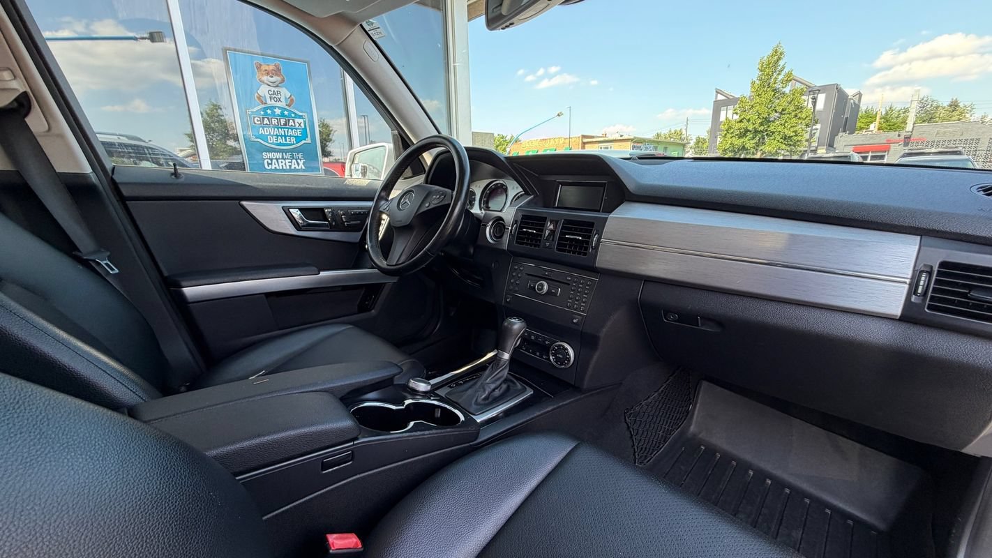 Used 2010 Mercedes-Benz GLK 350 4MATIC image 13