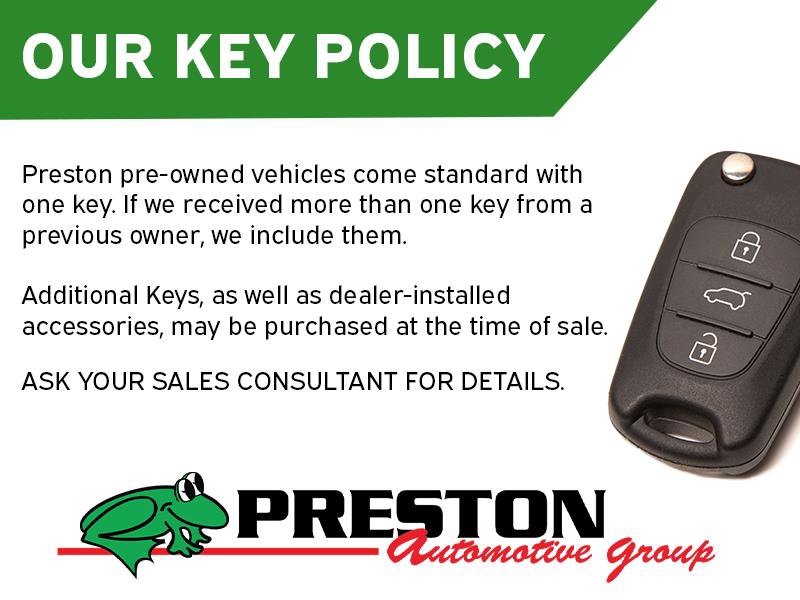 Used 2023 Nissan Rogue SV image 3