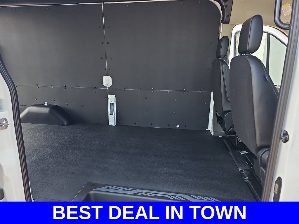 New 2026 Ford Transit 250 148 Medium Roof w/ Load Area Protection Package RWD image 11