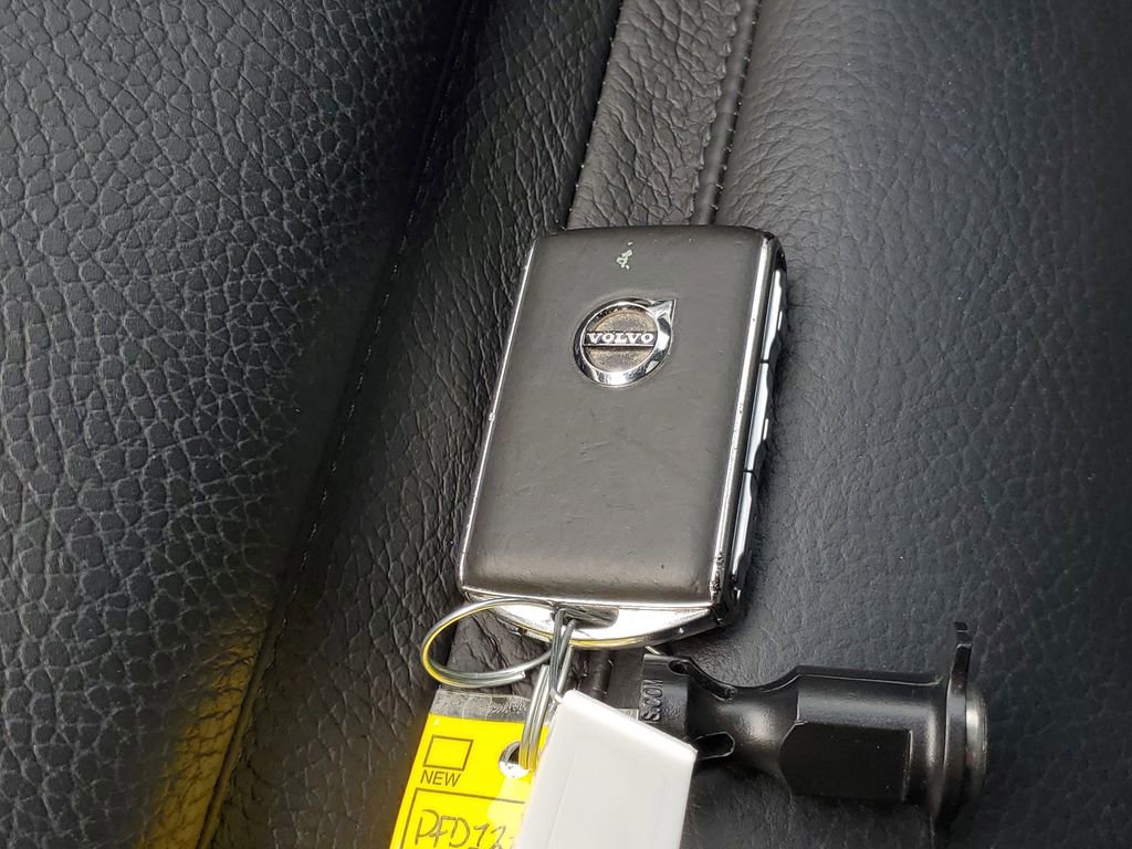 Used 2020 Volvo XC60 T5 Inscription image 29